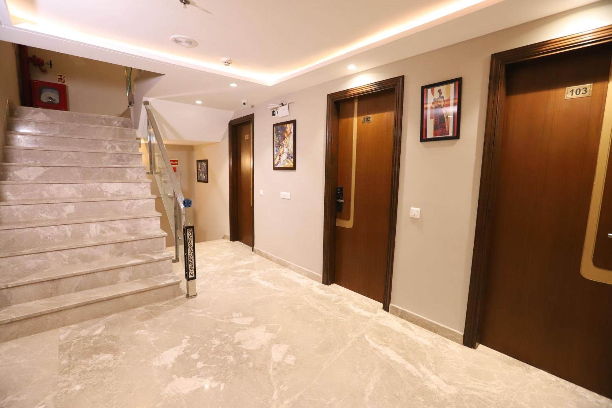 The Magic Tree - Paharganj Hotel 3*